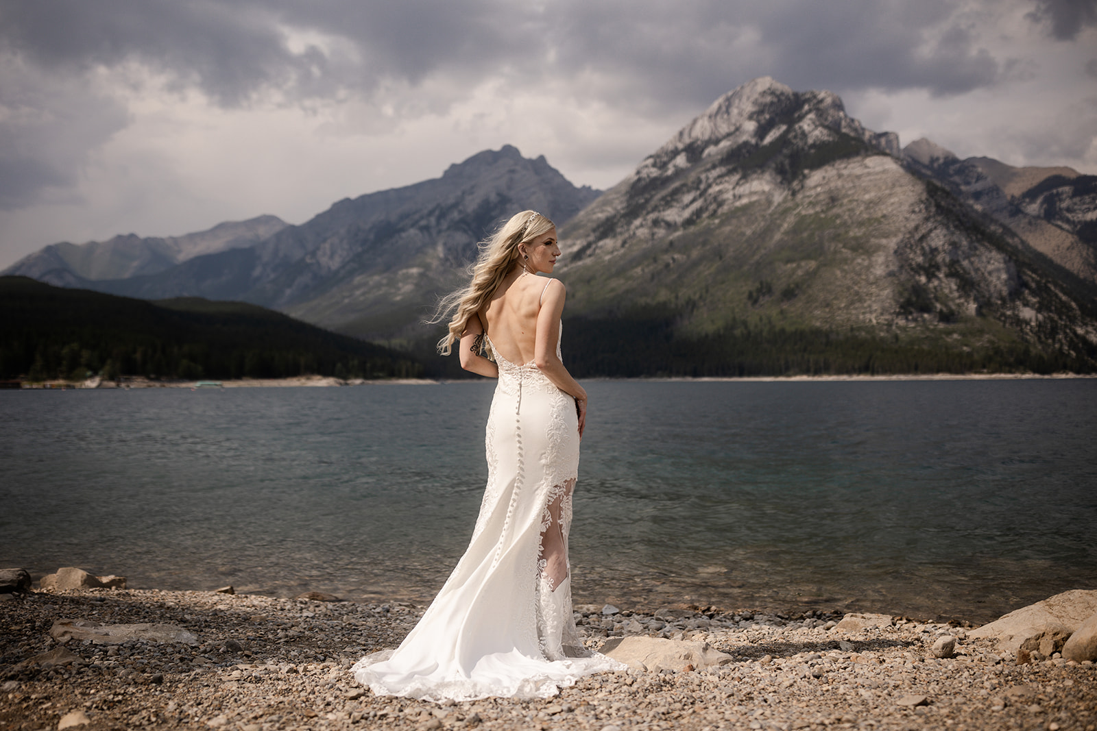 10 Fabulous Fall Wedding Guest Dresses - Rocky Mountain Bride