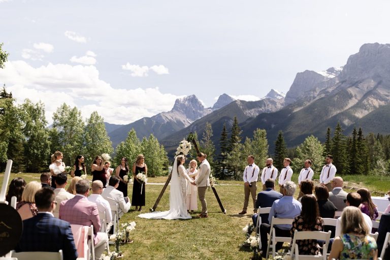 The Rundleview Room | Canmore Wedding Venues