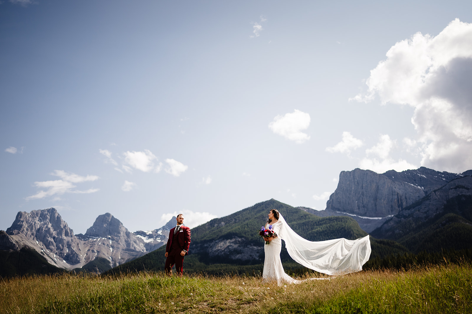 Why Midweek Weddings Are the Secret to Finding Affordable Wedding Venues in Alberta